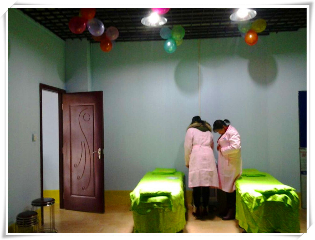 易視界濟(jì)源店