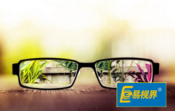 易視界專家:高度近視族對激烈運動太“敏感”