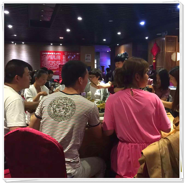 易視界精英們一起聚餐