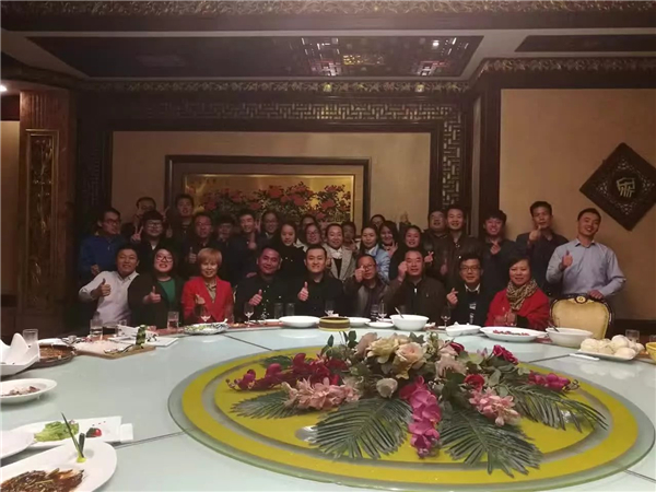 易視界精英管理齊聚皇宮大酒店