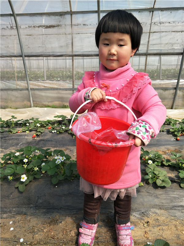 易視界小客戶開(kāi)心的展示自己的勞動(dòng)成果