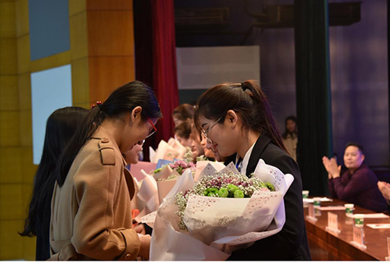 河南經(jīng)貿(mào)職業(yè)學院:“私人訂制式”創(chuàng)新人才供給新模式