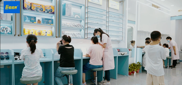 視力矯正加盟店加盟哪家好？我選擇易視界的幾大理由