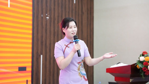 易視界2025年7月嘉獎會暨8月啟動大會精彩瞬間