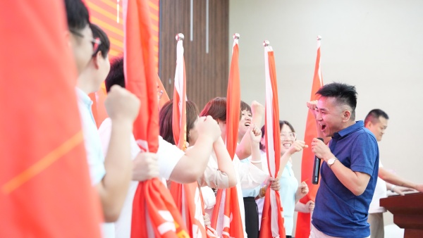 易視界2025年7月嘉獎會暨8月啟動大會精彩瞬間