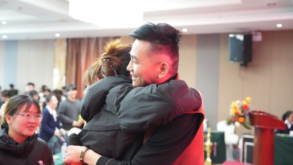 易視界2025年11月嘉獎(jiǎng)會(huì)暨12月啟動(dòng)大會(huì)精彩圖集