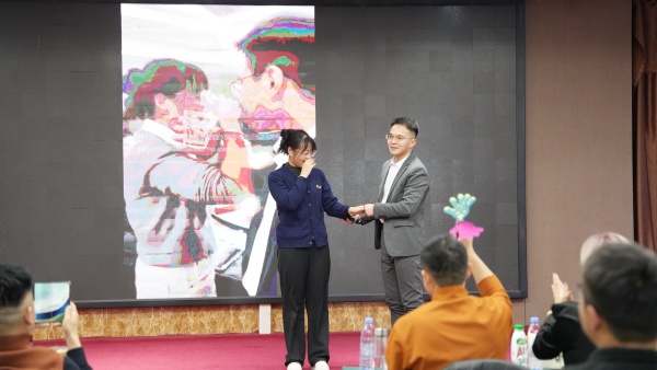 易視界浪漫的求婚現(xiàn)場